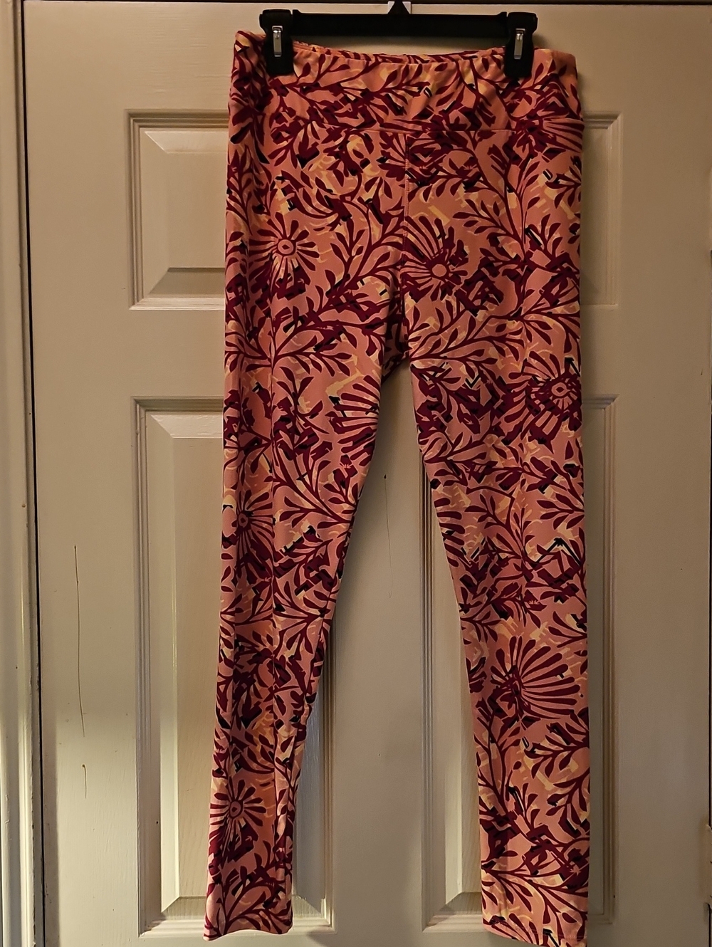 LuLaRoe Pink and Burgundy Floral Leggings